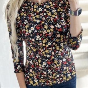 Flower Power 3/4 Sleeve XL (Runs Small)